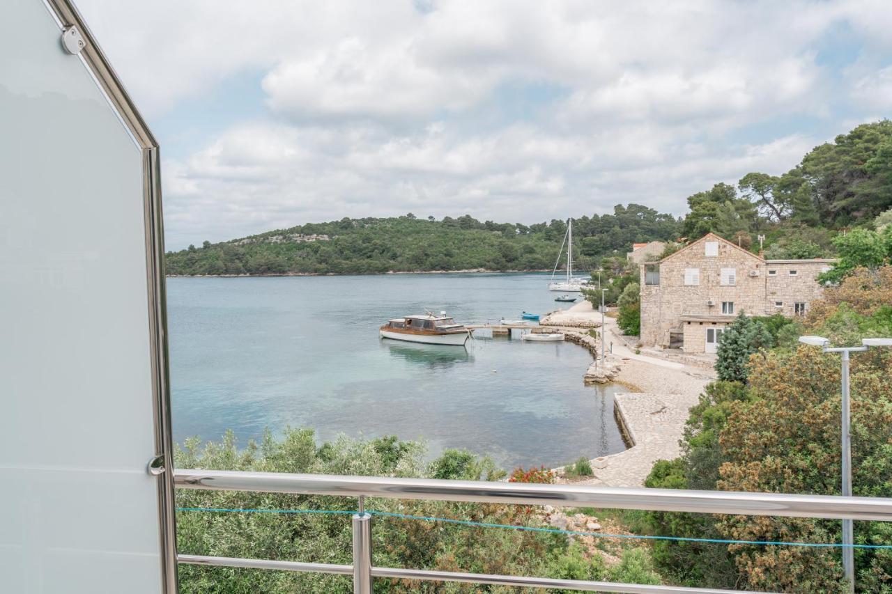 Guesthouse Kamarin Pomena Εξωτερικό φωτογραφία