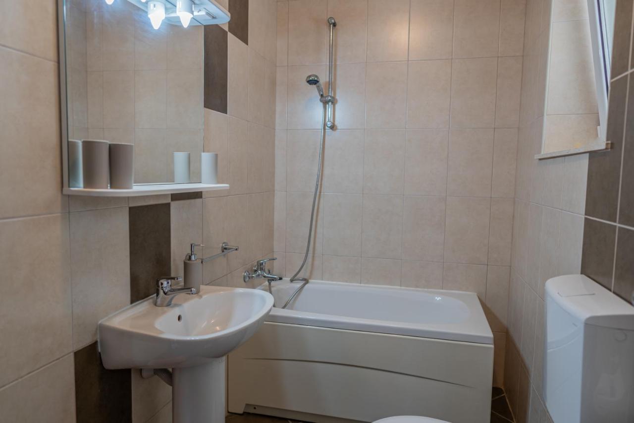 Guesthouse Kamarin Pomena Εξωτερικό φωτογραφία