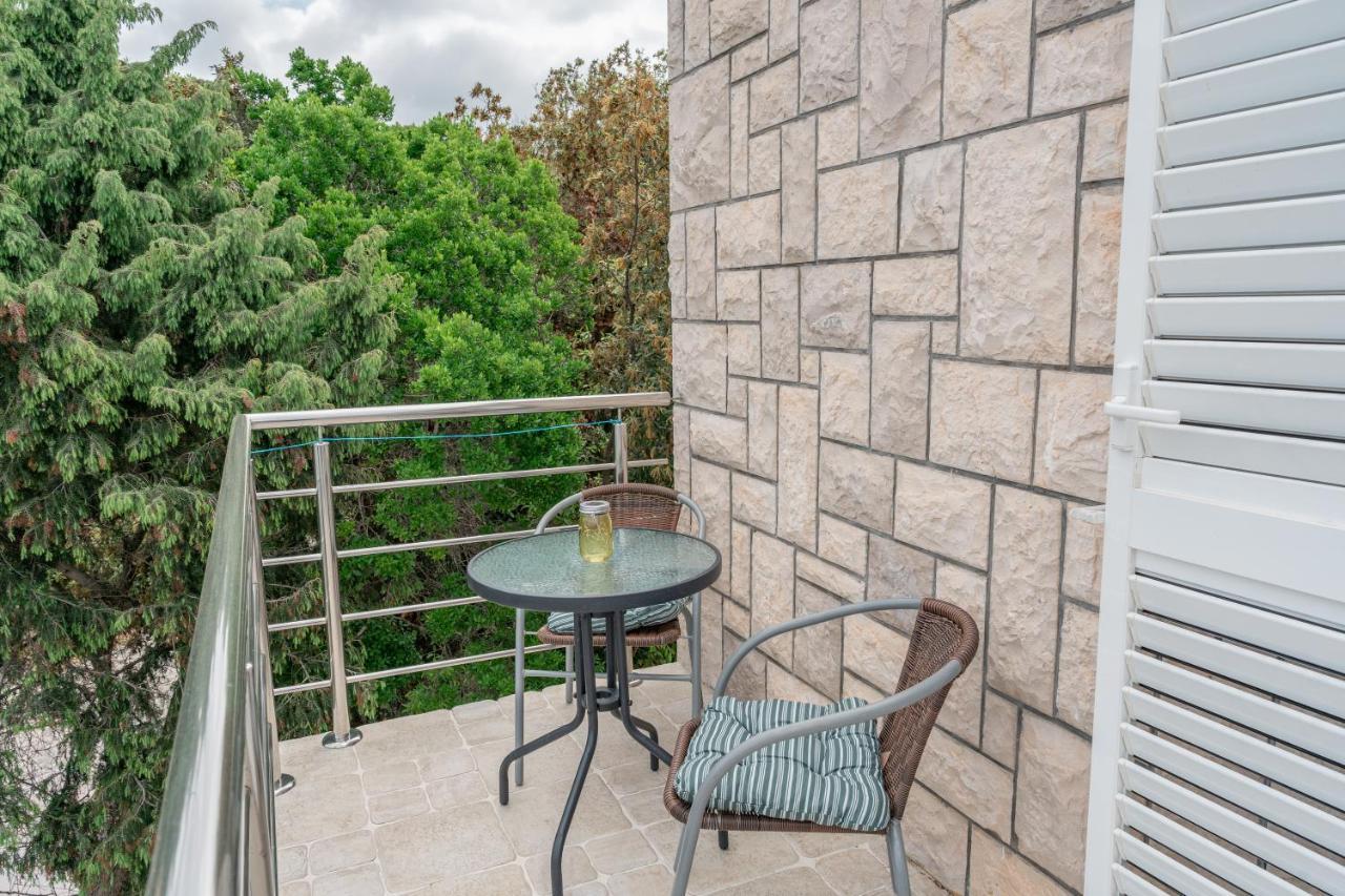 Guesthouse Kamarin Pomena Εξωτερικό φωτογραφία