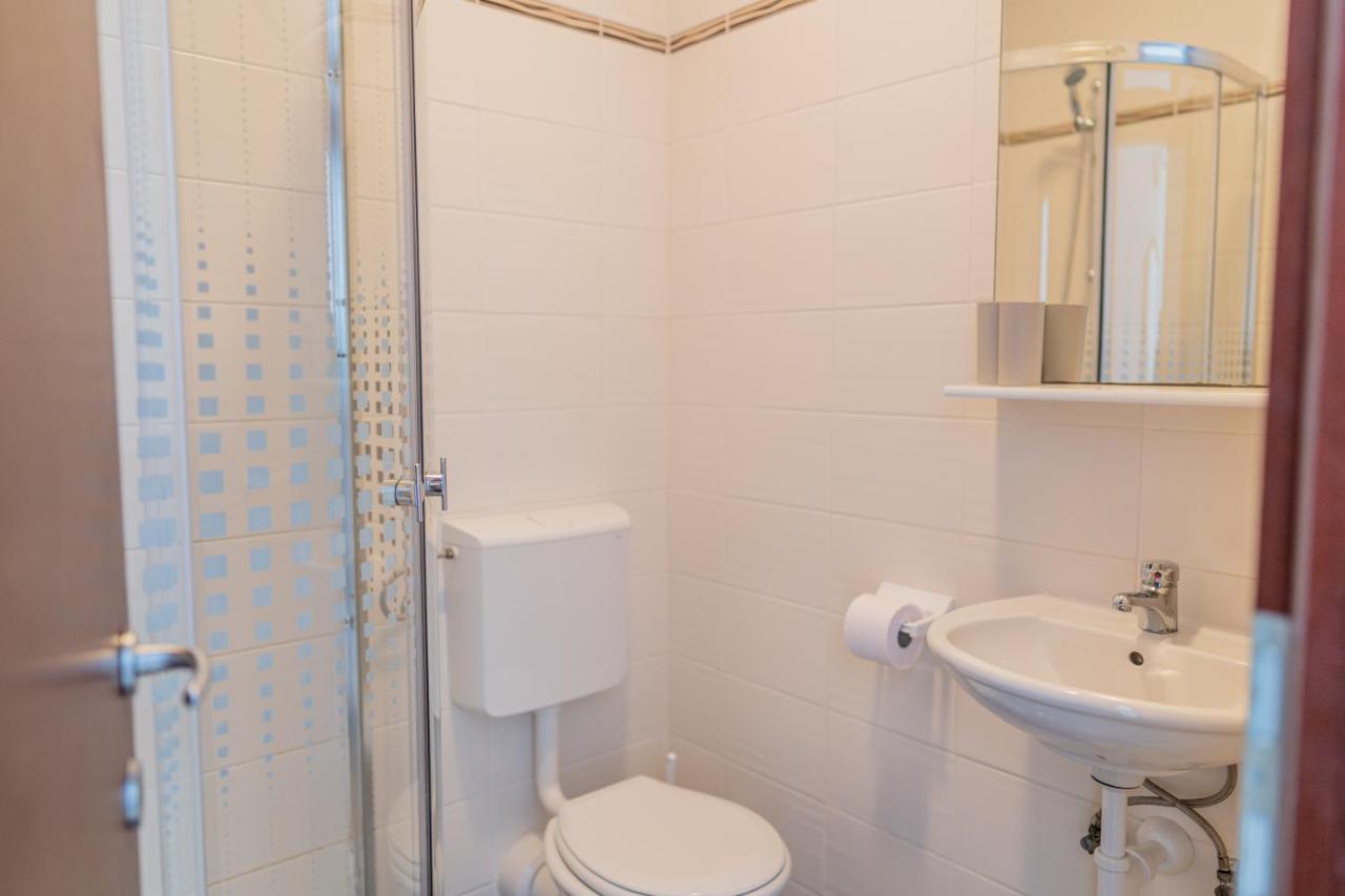 Guesthouse Kamarin Pomena Εξωτερικό φωτογραφία