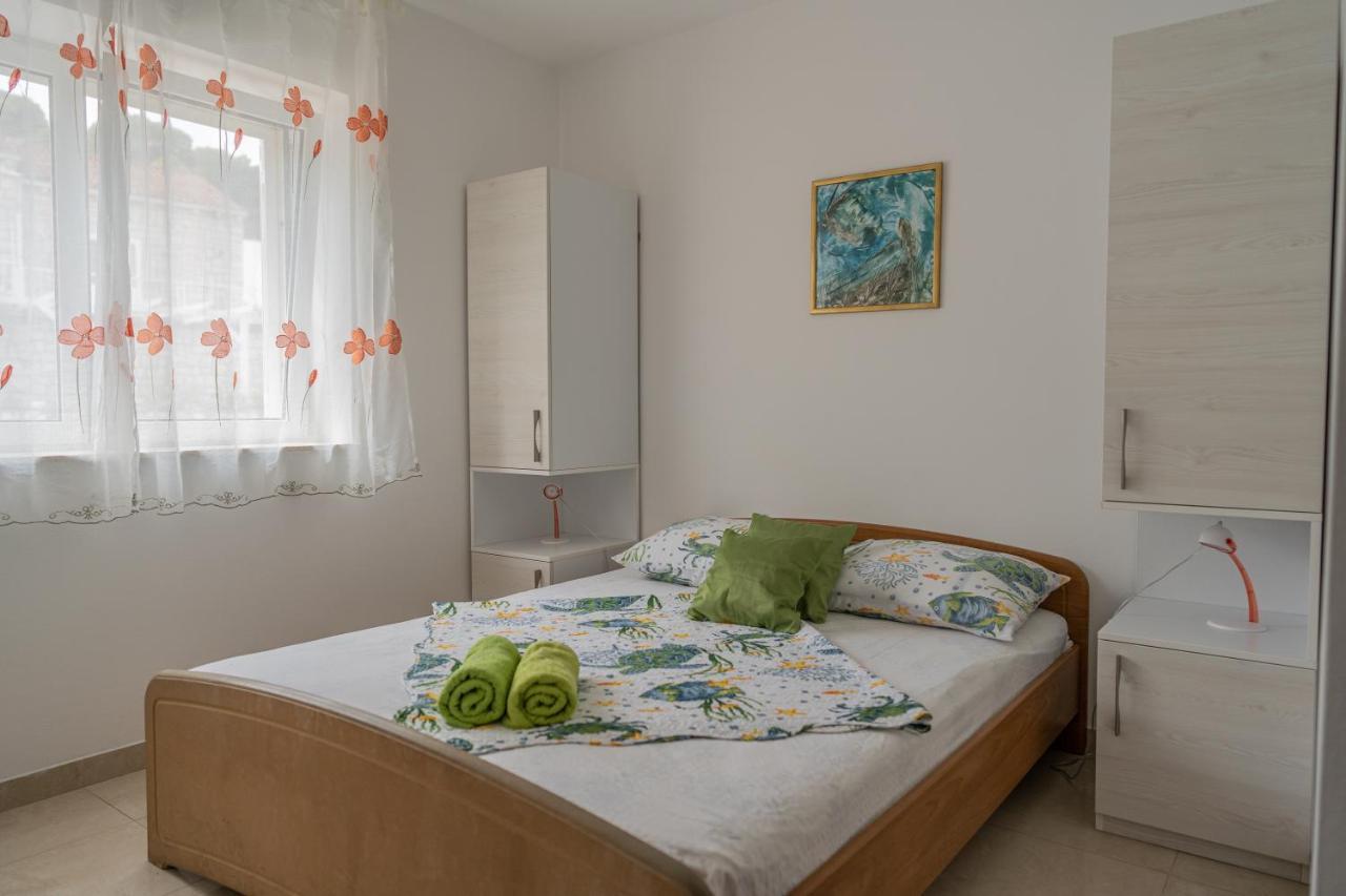 Guesthouse Kamarin Pomena Εξωτερικό φωτογραφία
